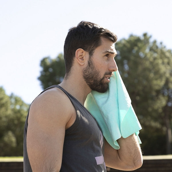 SERVIETTE DE SPORT DE REFROIDISSEMENT INSTANTANÉ EFFET GLACE